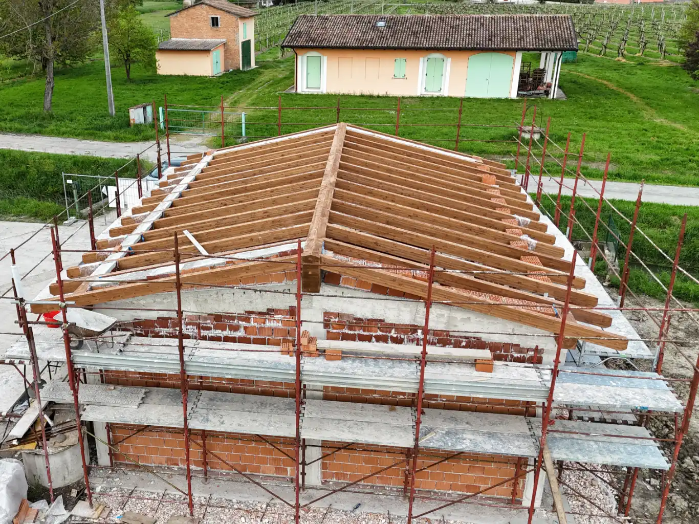 tetti-in-legno-e-legname-da-costruzione-quistello